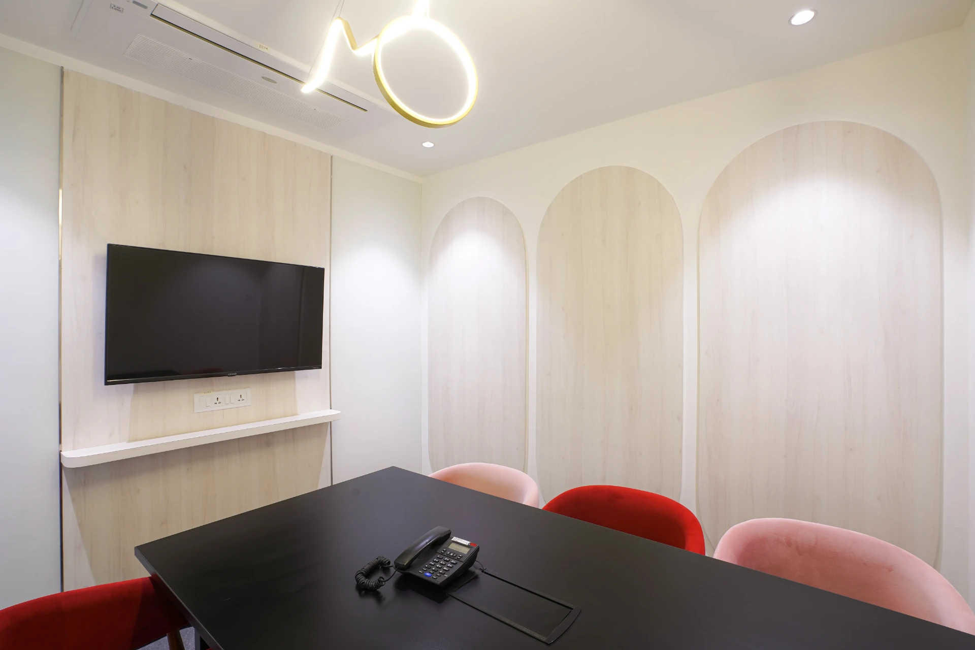 Screen Ready Discussion Room at YesssWorks Andheri