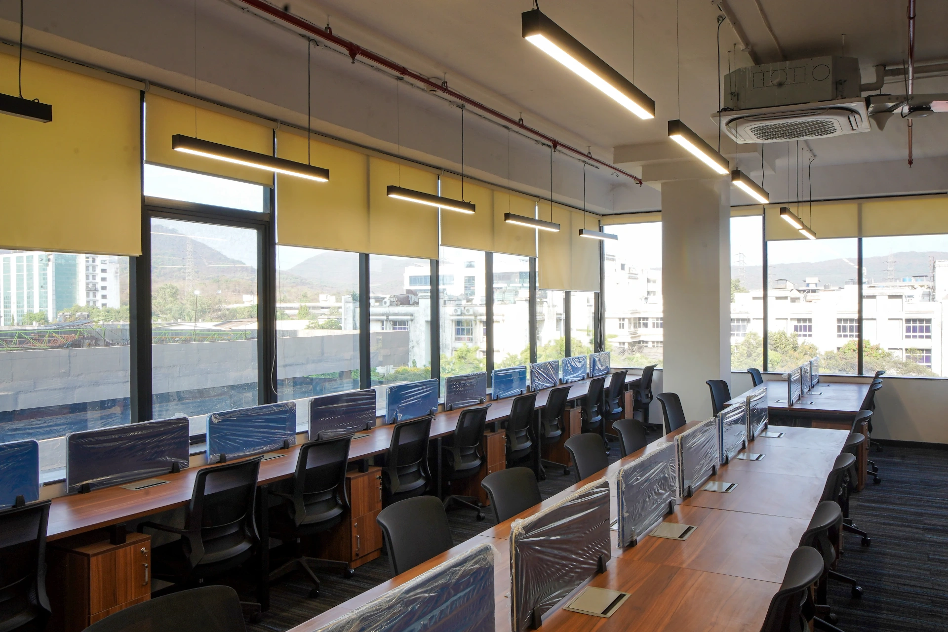 Hill-View Workstations at YesssWorks Mahape