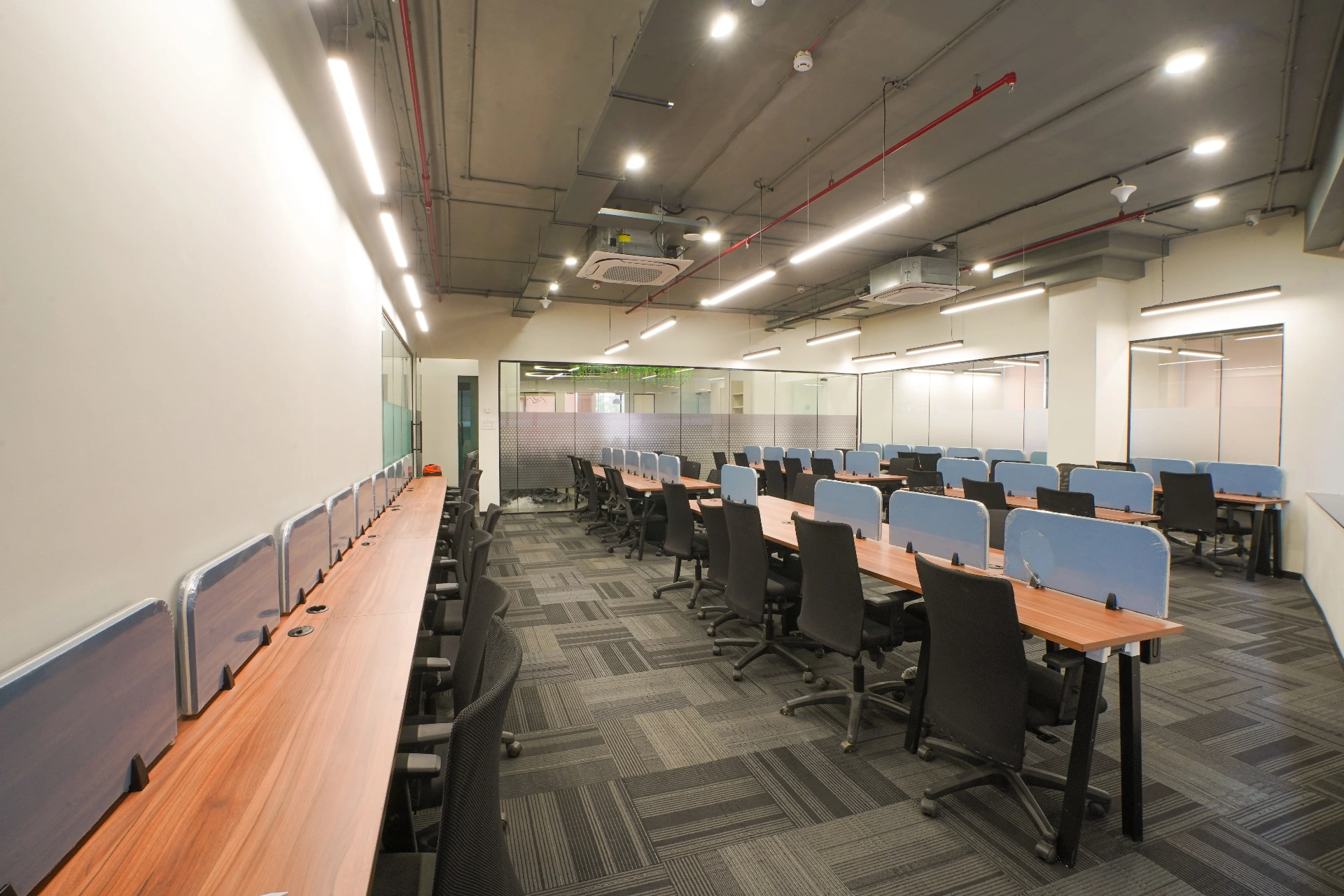 Open Workfloor at YesssWorks Mahape