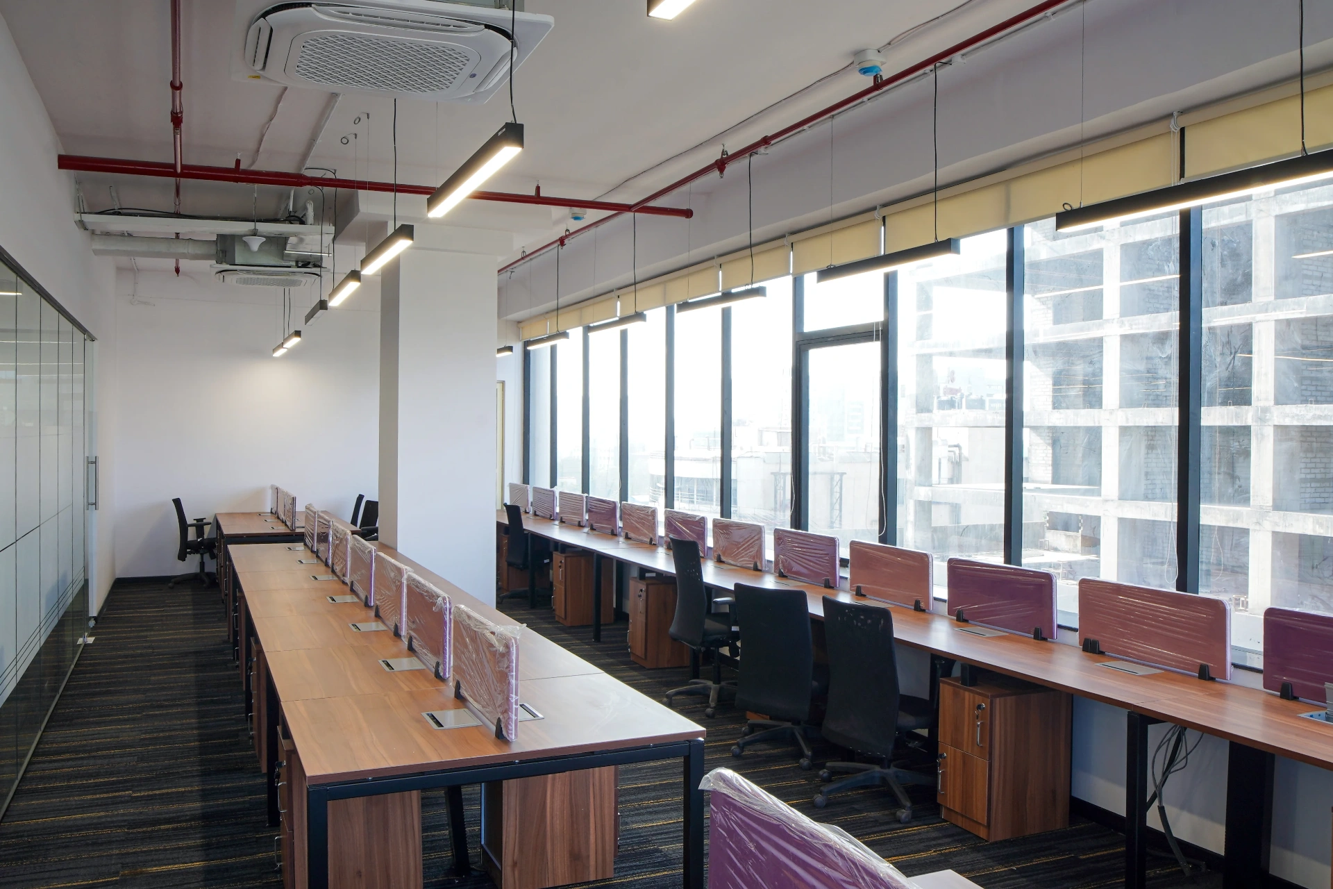Window-Row Workstations at YesssWorks Mahape