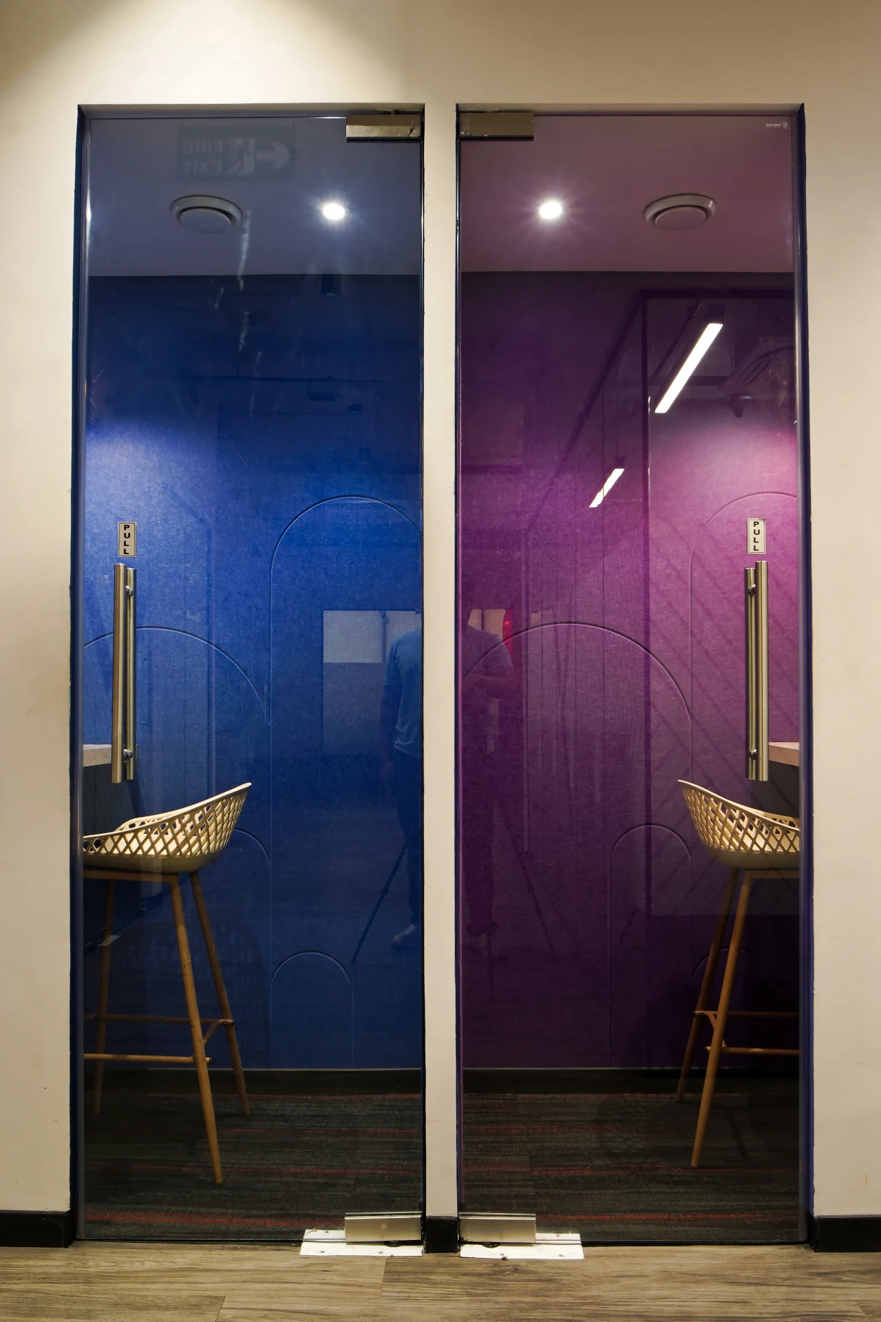 Arch Booth Seating & Desks at YesssWorks Mumbai & Navi Mumbai